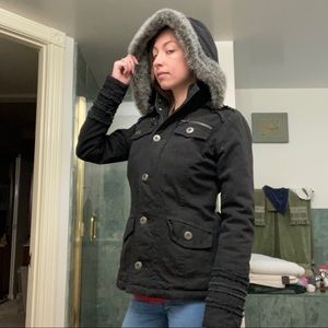 BB Dakota Coat | Black | Vintage | Small